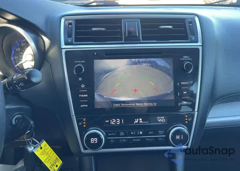 2018 Subaru Outback 2.5I Premium z USA, uszkodzony, nr VIN 4S4BSAFCXJ3208683